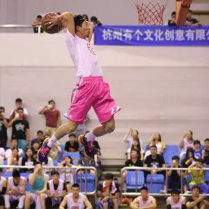 如何通过冥想提高篮球比赛中的专注力_2